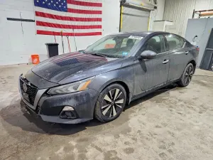 Nissan Altima 2.5L 4 2020
