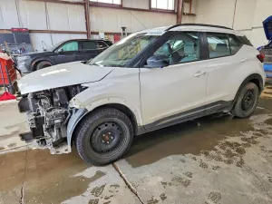 Nissan Kicks 1.6L 4 2024
