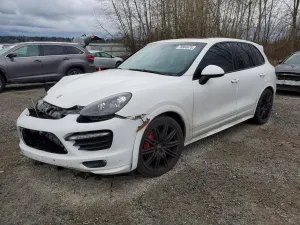 Porsche Cayenne 4.8L 8 2013
