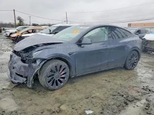 Tesla Model Y 2024