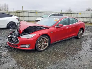 Tesla Model S 2015