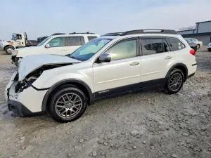 Subaru Outback 2.5L 4 2013