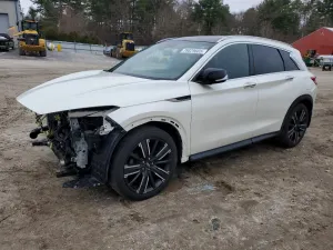Infiniti QX50 2.0L 4 2021