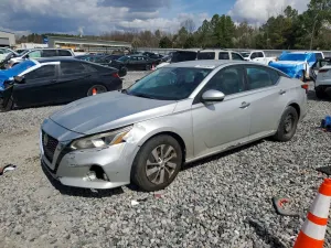 Nissan Altima 2.5L 4 2020