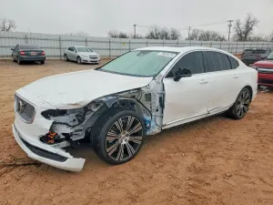 Volvo S90 2.0L 4 2024