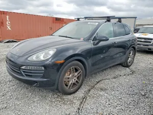 Porsche Cayenne 4.8L 8 2013