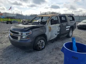 Chevrolet Suburban 5.3L 8 2015