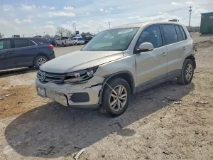Volkswagen Tiguan 2.0L 4 2012