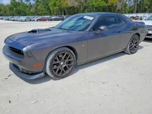 Dodge Challenger 6.4L 8 2016