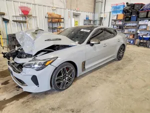 Kia Stinger 3.3L 6 2022