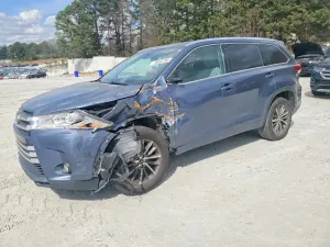 Toyota Highlander 3.5L 6 2018