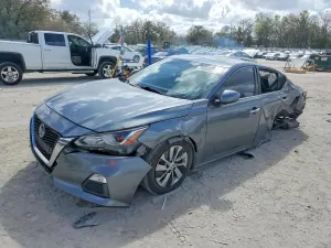 Nissan Altima 2.5L 4 2020