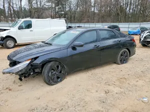Hyundai Elantra 2.0L 4 2023