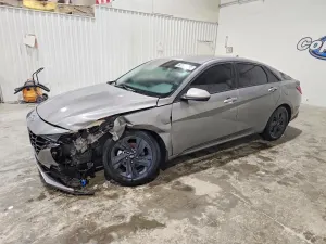 Hyundai Elantra 2.0L 4 2022