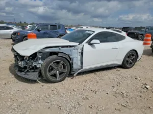 Ford Mustang 2.3L 4 2024
