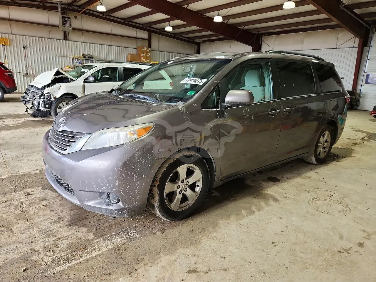 Toyota Sienna 3.5L 6 2015