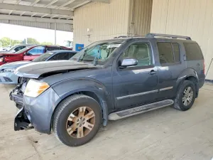 Nissan Pathfinder 4.0L 6 2012