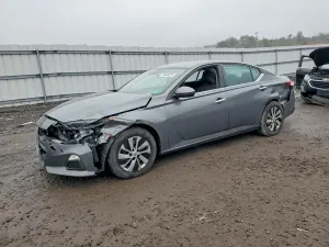 Nissan Altima 2.5L 4 2022