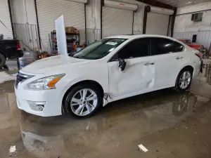 Nissan Altima 2.5L 4 2015