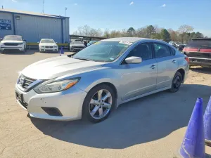 Nissan Altima 2.5L 4 2017
