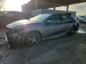 Toyota Camry 2.5L 4 2024