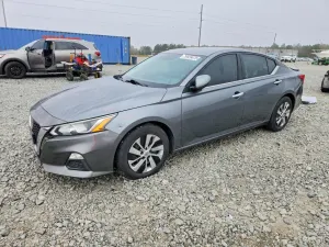 Nissan Altima 2.5L 4 2020