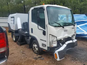 Isuzu NPR 6.6L 8 2022