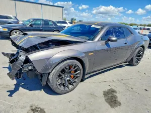 Dodge Challenger 6.4L 8 2022