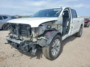 Nissan Titan 5.6L 8 2020