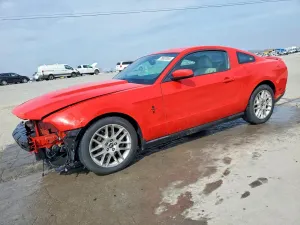 Ford Mustang 3.7L 6 2012