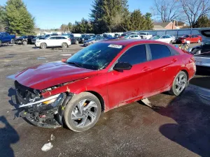 Hyundai Elantra 2.0L 4 2025