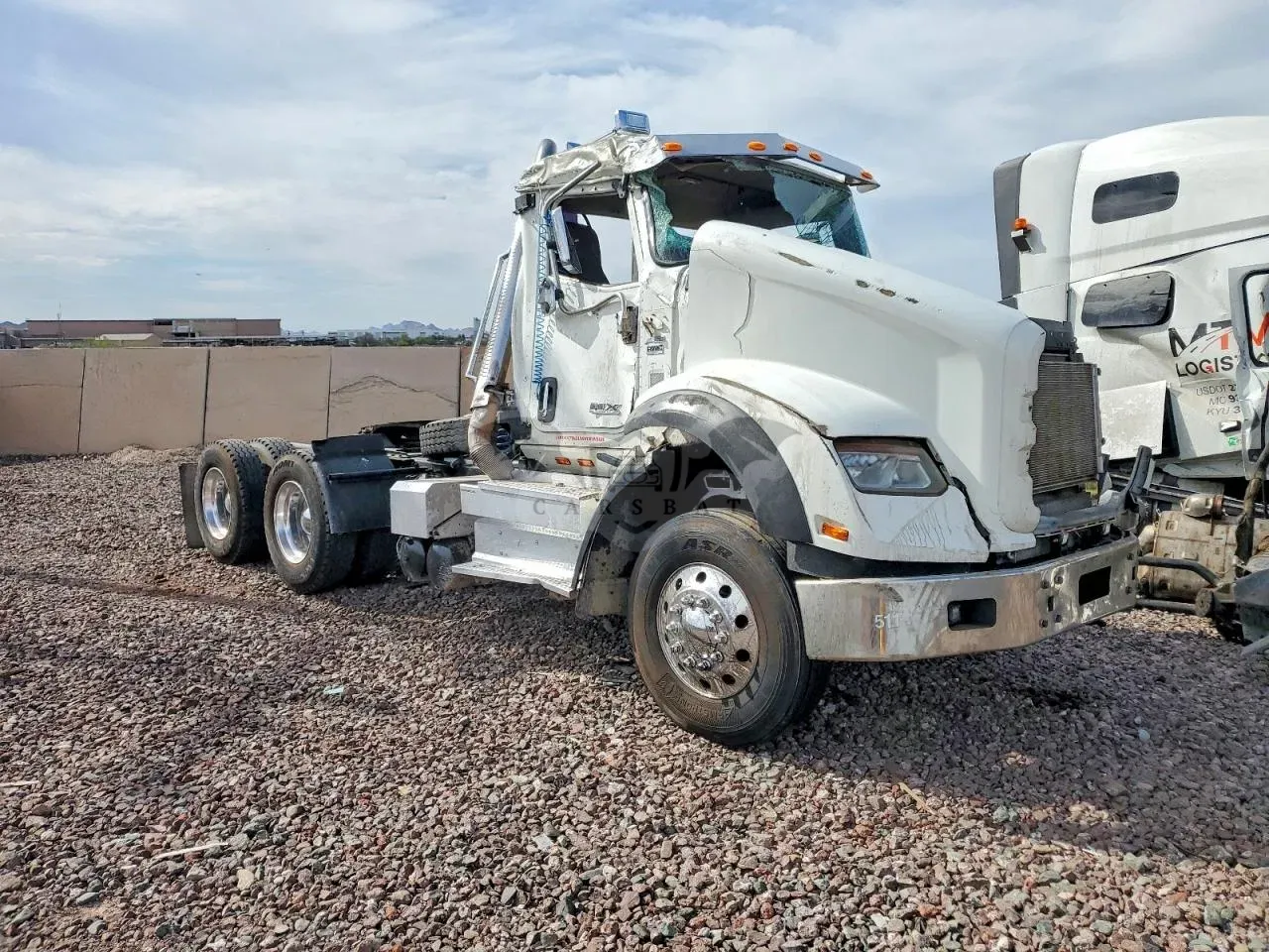 International HX Series 12.4L 6 2020