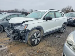 Volkswagen Taos 1.5L 4 2025