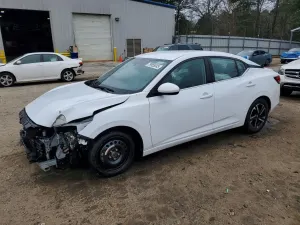 Nissan Sentra 2.0L 4 2025