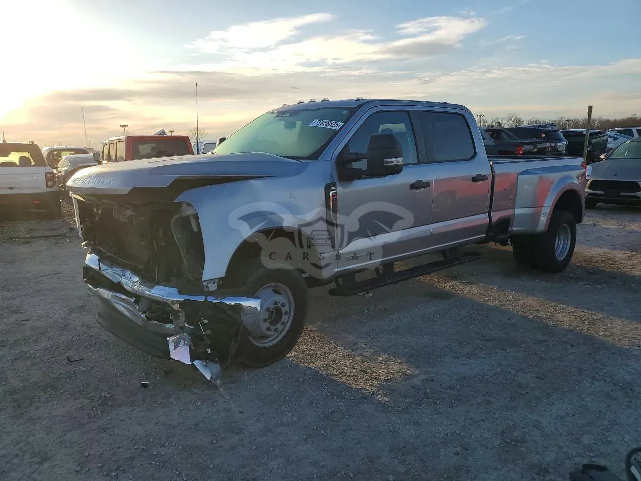 Ford F-350 6.7L 8 2024