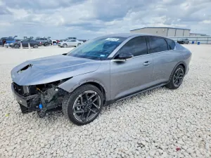 Kia K4 2.0L 4 2025