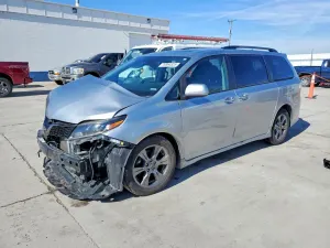 Toyota Sienna 3.5L 6 2019