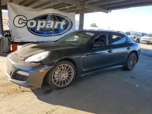 Porsche Panamera 4.8L 8 2011