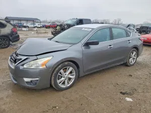 Nissan Altima 2.5L 4 2015