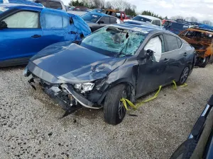 Nissan Sentra 2.0L 4 2023
