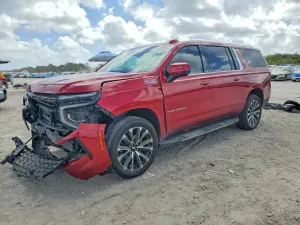 Chevrolet Suburban 6.2L 8 2025