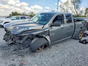 RAM 1500 5.7L 8 2013