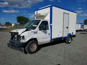 Ford Econoline 7.3L 8 2023