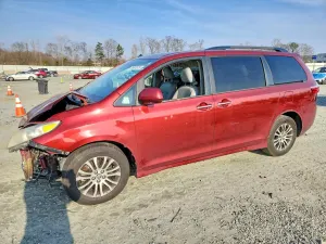 Toyota Sienna 3.5L 6 2018