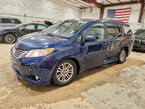 Toyota Sienna 3.5L 6 2011