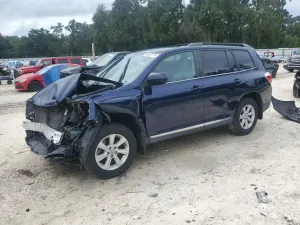 Toyota Highlander 3.5L 6 2013