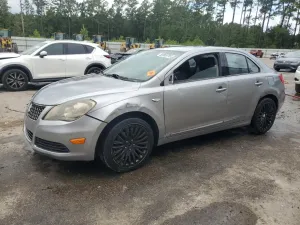 Suzuki Kizashi SE 2.4L 4 2012