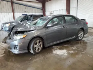 Toyota Corolla BASE 1.8L 4 2012