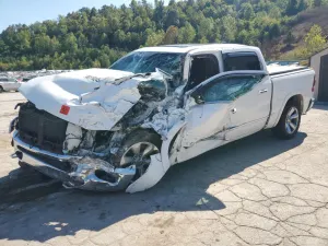 RAM 1500 5.7L 8 2020