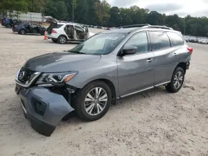 Nissan Pathfinder S 3.5L 6 2020